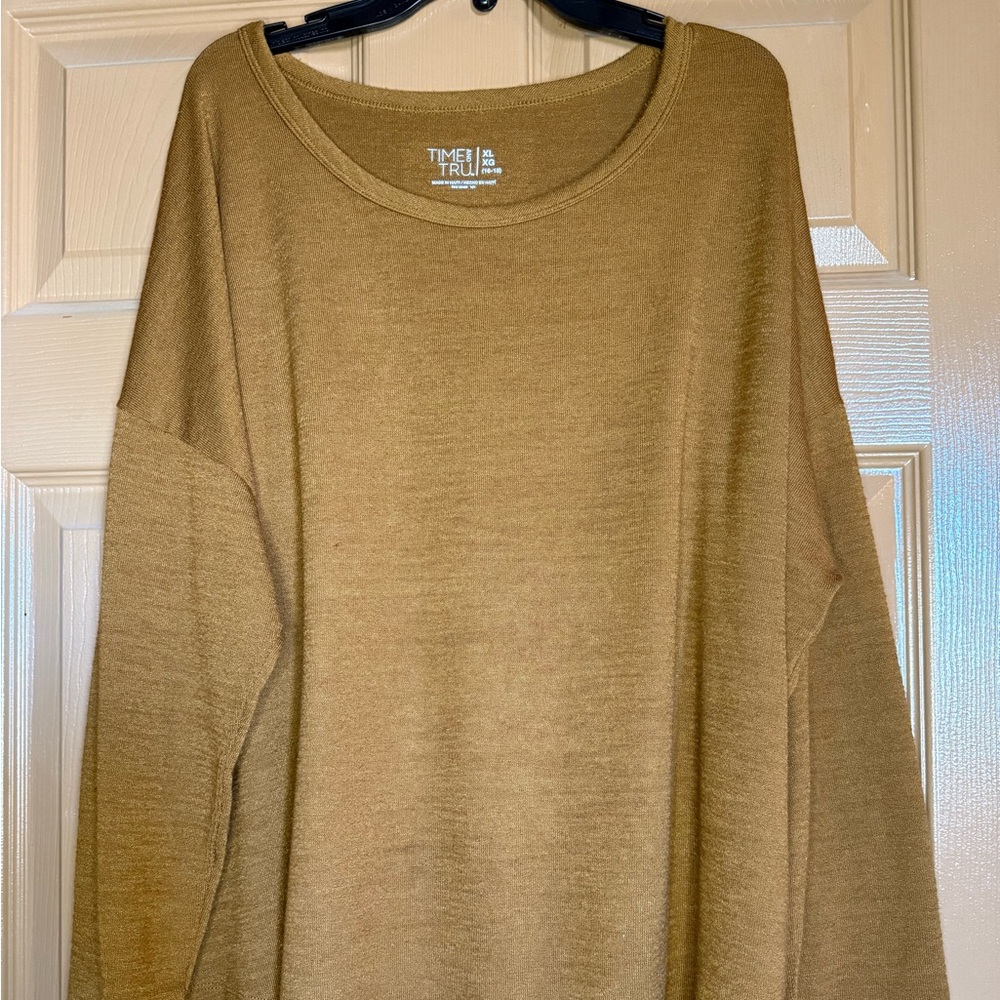 Time and Tru Women XL Camel Brown Long Sleeve Knit Top Sweater put